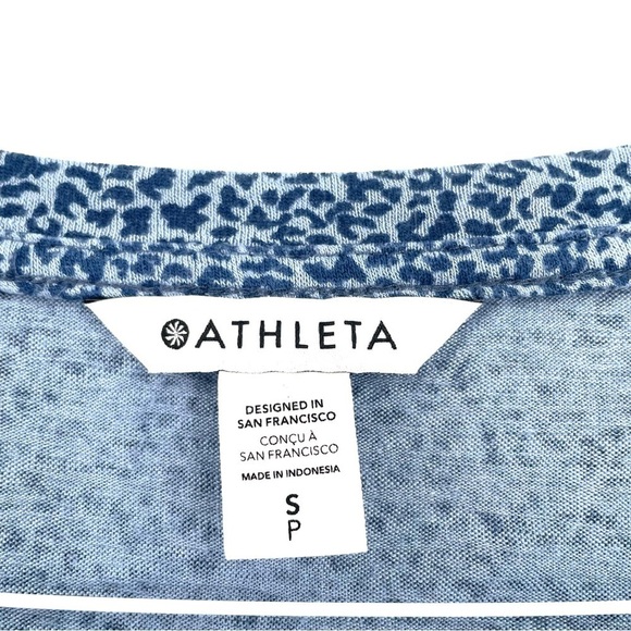ATHLETA BLUE MICRO CHEETAH V-NECK SHORT SLEEVE BREEZY TEE SHIRT - Picture 7 of 9